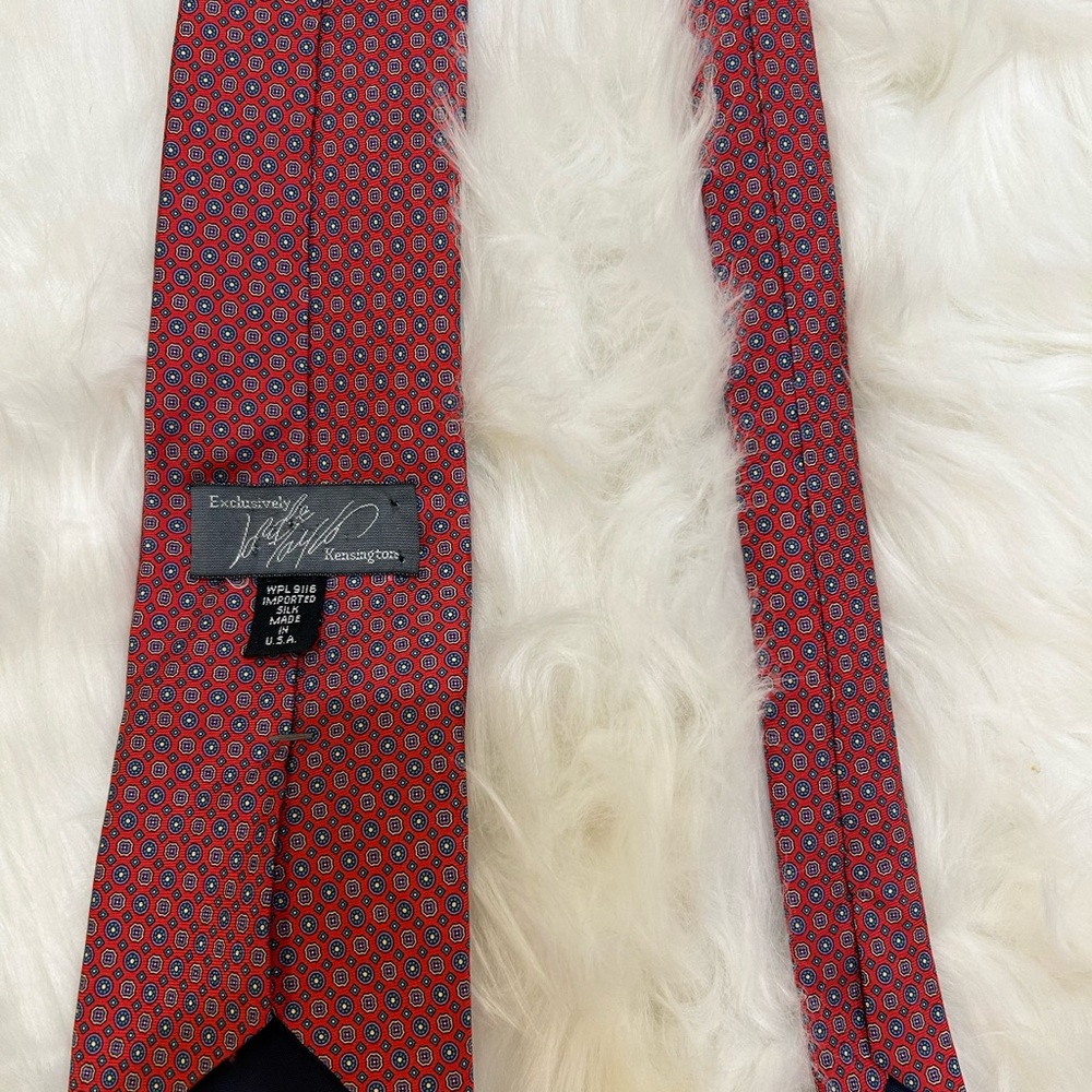 Lord and Taylor silk tie